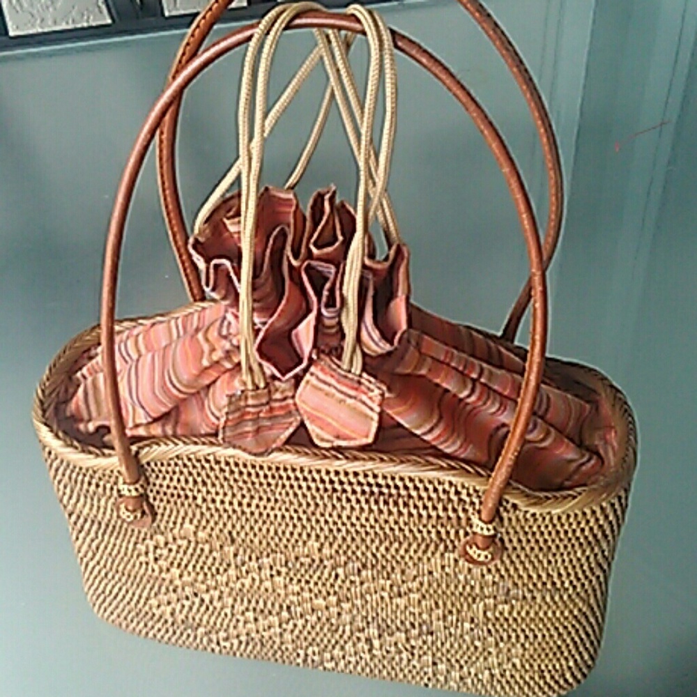 Straw Bucket Bag ,Drawstring Closure - image 1